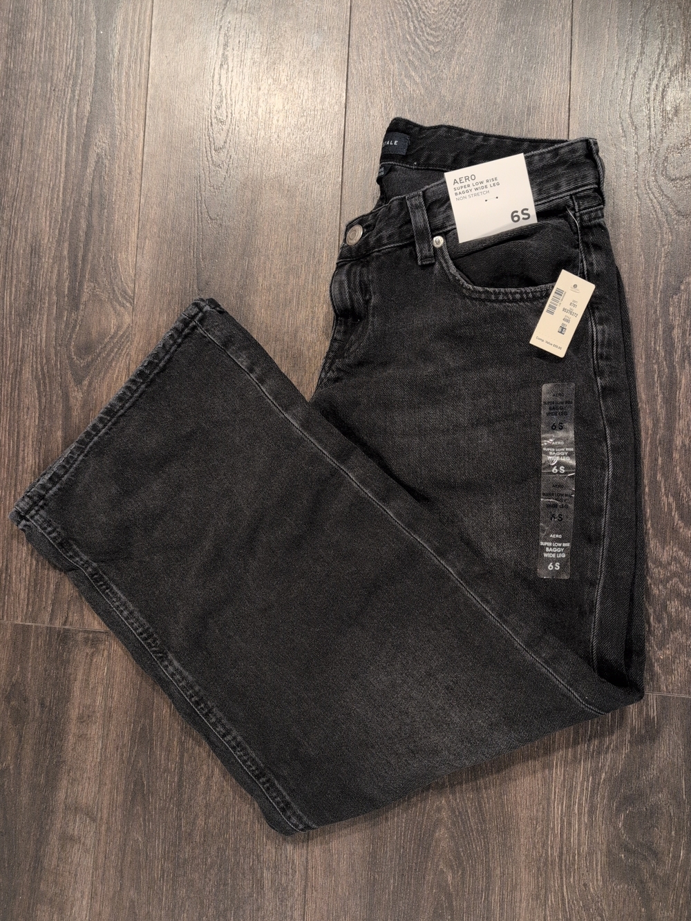 Aeropostale Super Low Rise Baggy Wide Leg Black Wash Jean Size 6 Short NWT